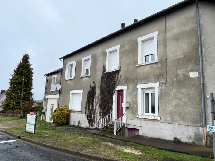 Image No.11-8 Bed Property for sale