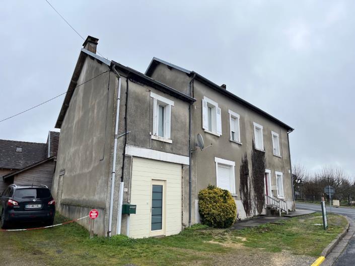 Image No.2-8 Bed Property for sale