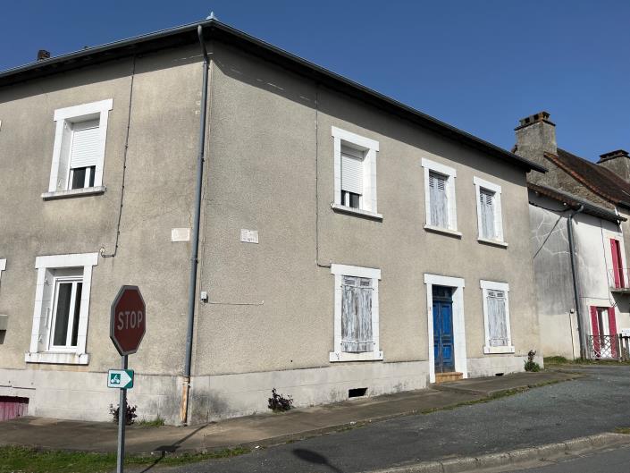 Image No.11-8 Bed Property for sale