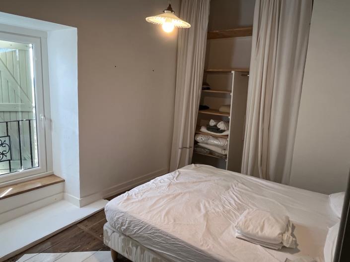 Image No.20-3 Bed Country House for sale