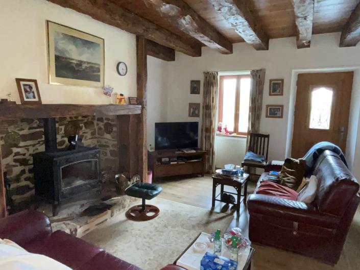 Image No.22-3 Bed Country House for sale