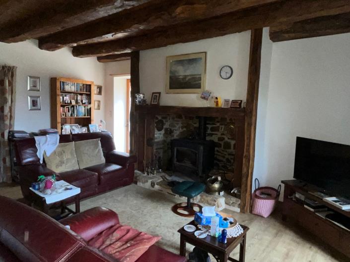 Image No.24-3 Bed Country House for sale