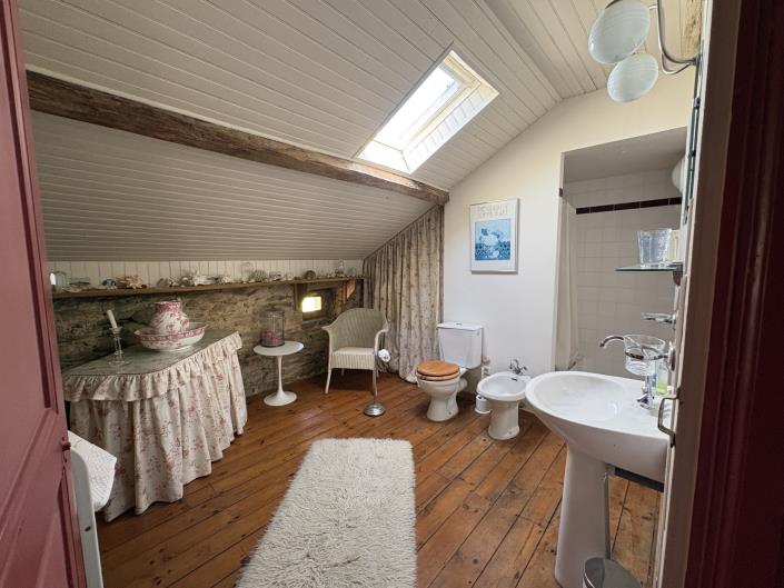 Image No.20-Maison de village de 5 chambres à vendre à Payzac