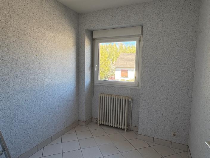 Image No.16-4 Bed Village House for sale