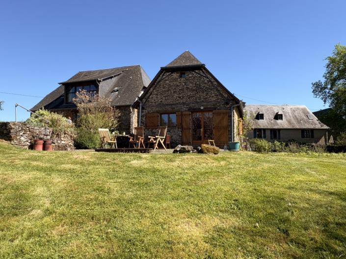 Image No.27-8 Bed Country Property for sale