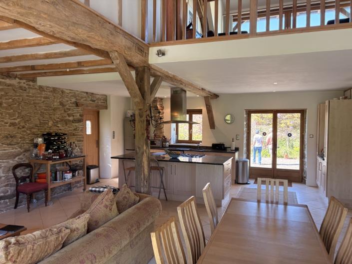 Image No.7-8 Bed Country Property for sale