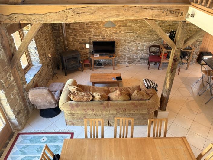 Image No.9-8 Bed Country Property for sale