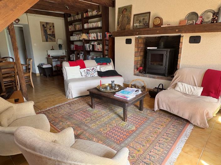 Image No.11-3 Bed Country House for sale