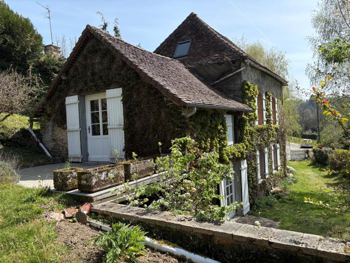Image No.20-3 Bed Country House for sale