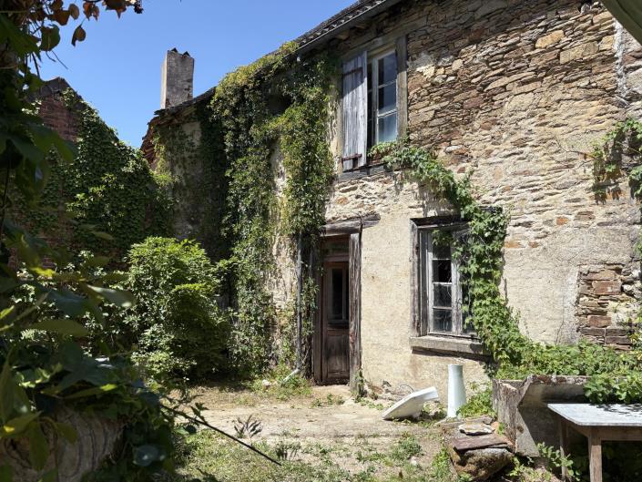 Image No.4-4 Bed Village House for sale