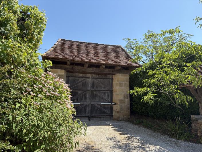 Image No.21-3 Bed Farmhouse for sale