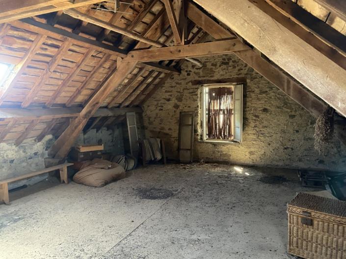 Image No.8-5 Bed Farmhouse for sale