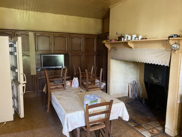 Image No.16-5 Bed Farmhouse for sale