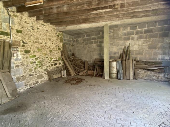 Image No.19-5 Bed Farmhouse for sale