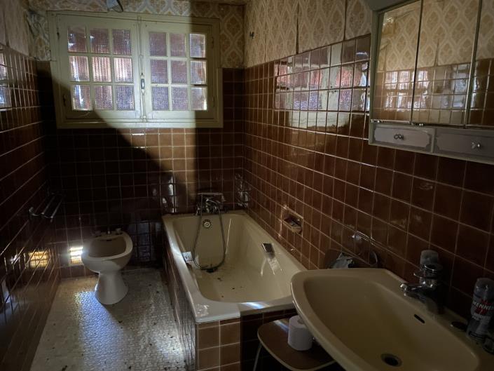 Image No.21-5 Bed Farmhouse for sale