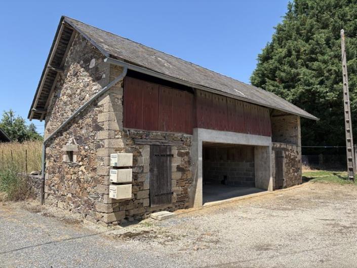 Image No.3-3 Bed Country Property for sale