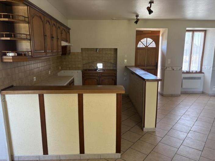 Image No.20-3 Bed Country Property for sale