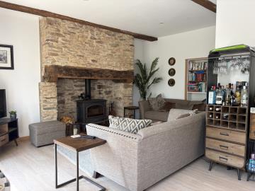 6643_coussac_bonneval_bourg_maison_pierres_5_pieces_jardin_vue_garage--31-