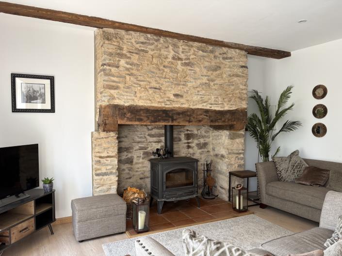 Image No.4-3 Bed Village House for sale