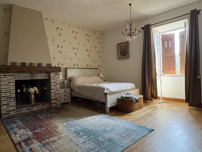 Image No.11-3 Bed Village House for sale