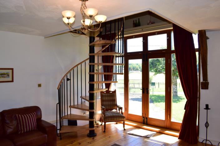 Image No.17-3 Bed Country House for sale