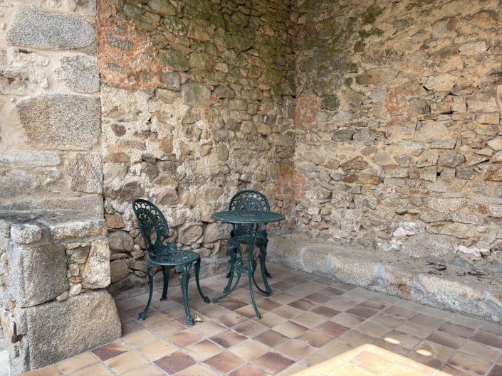 Image No.24-2 Bed House for sale