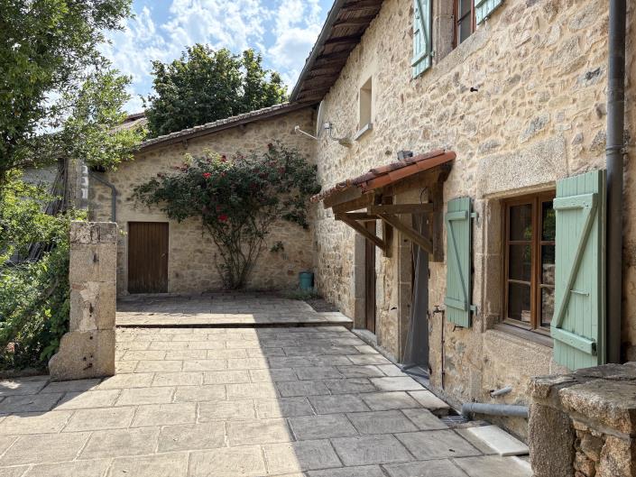 Image No.12-2 Bed House for sale