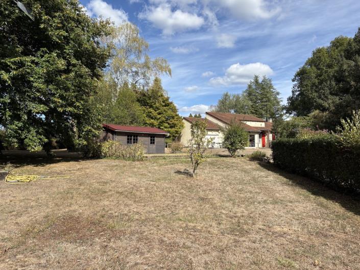 Image No.17-3 Bed Country Property for sale