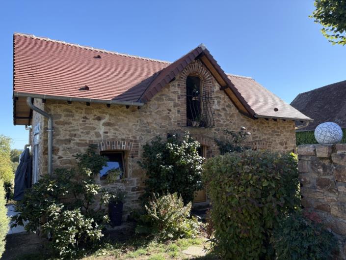 Image No.2-4 Bed Country Property for sale