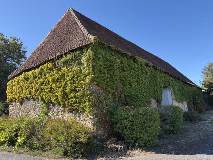 Image No.30-4 Bed Country Property for sale