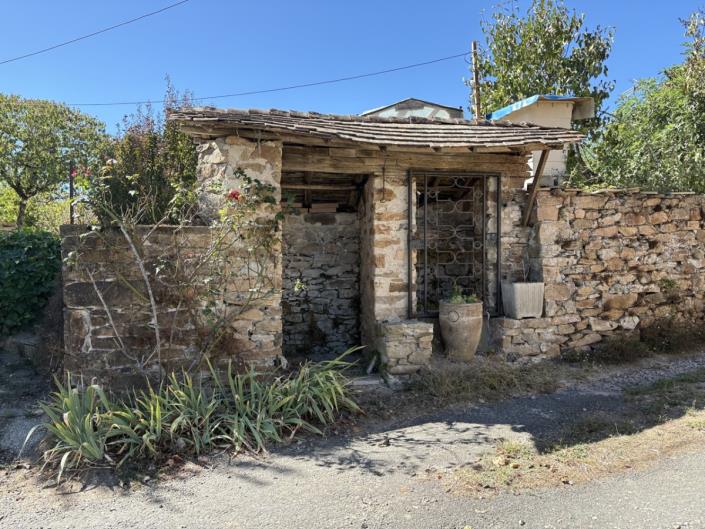 Image No.38-4 Bed Country Property for sale