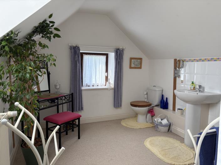 Image No.13-3 Bed Country Property for sale
