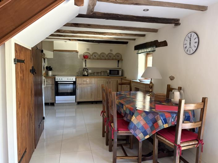 Image No.23-3 Bed Country Property for sale