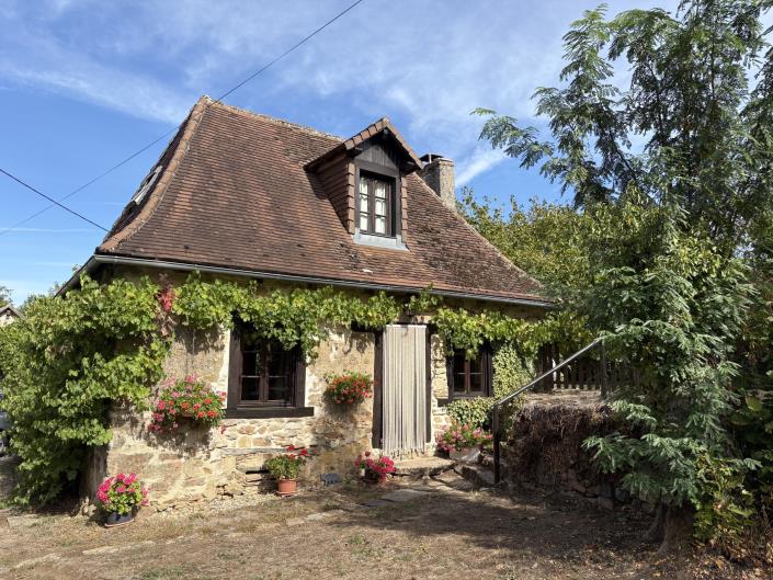 Image No.26-3 Bed Country Property for sale