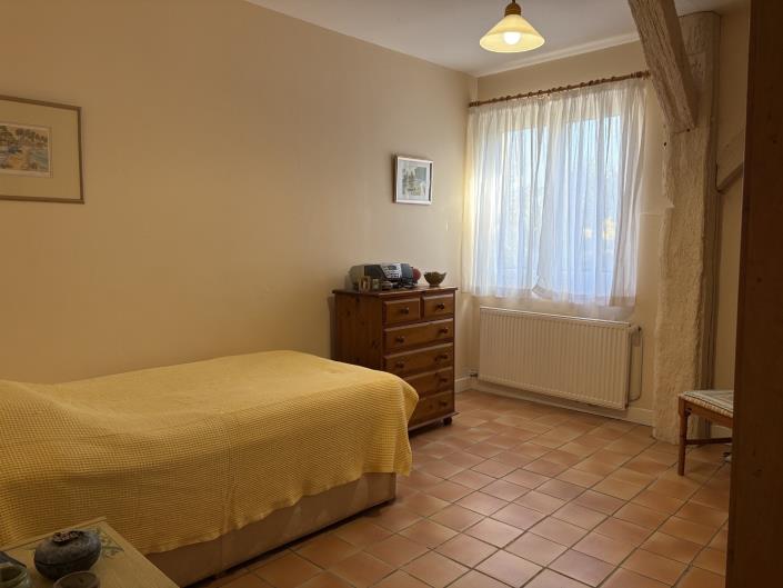 Image No.10-4 Bed Country House for sale