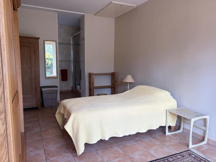 Image No.11-4 Bed Country House for sale