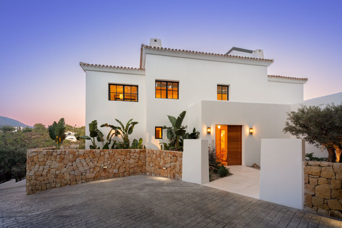 Image No.2-6 Bed Villa for sale