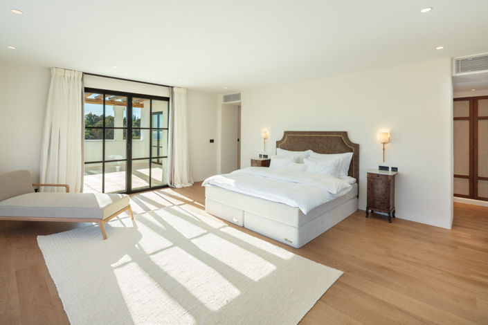 Image No.9-6 Bed Villa for sale