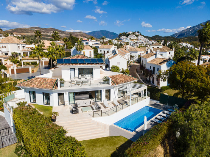 Image No.2-5 Bed Villa for sale