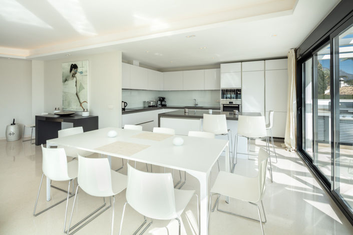 Image No.8-5 Bed Villa for sale