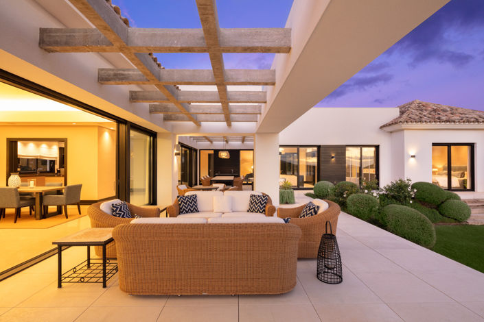 Image No.2-5 Bed Villa for sale