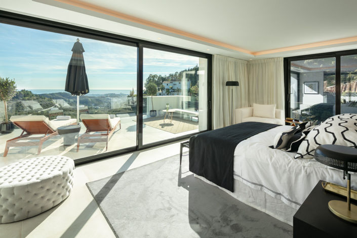 Image No.9-5 Bed Villa for sale