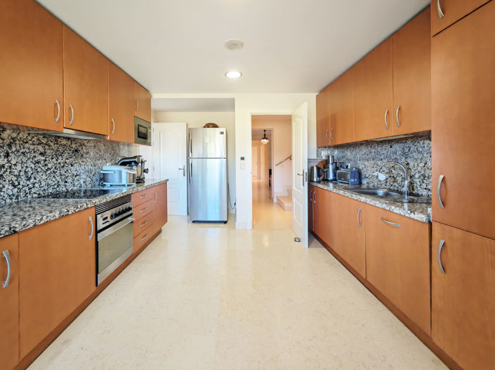 Image No.7-4 Bed Property for sale