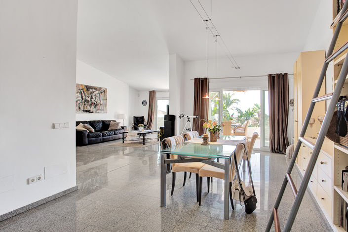 Image No.25-6 Bed Villa for sale