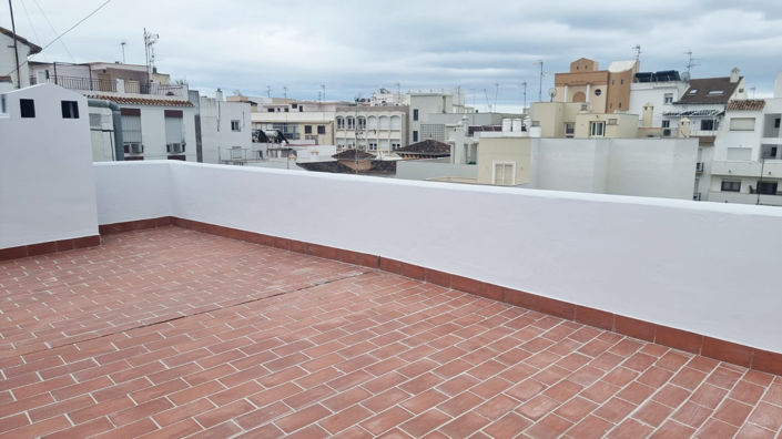 Image No.25-5 Bed Townhouse for sale
