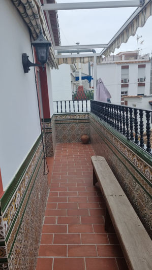 Image No.26-5 Bed Townhouse for sale