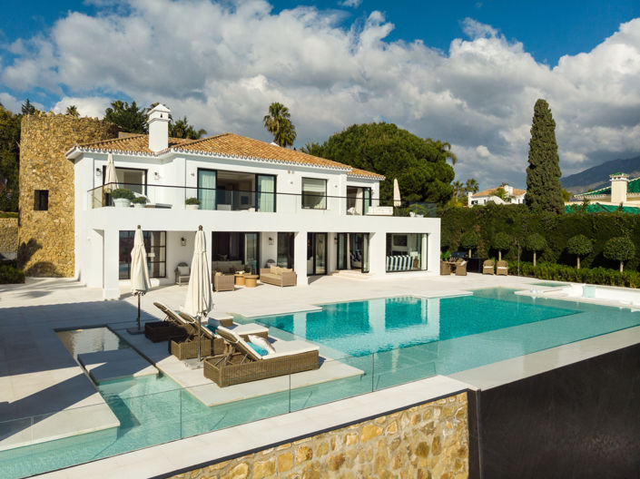 Image No.2-5 Bed Villa for sale