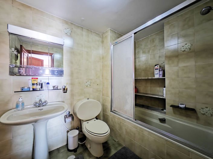 Image No.16-5 Bed Apartment for sale