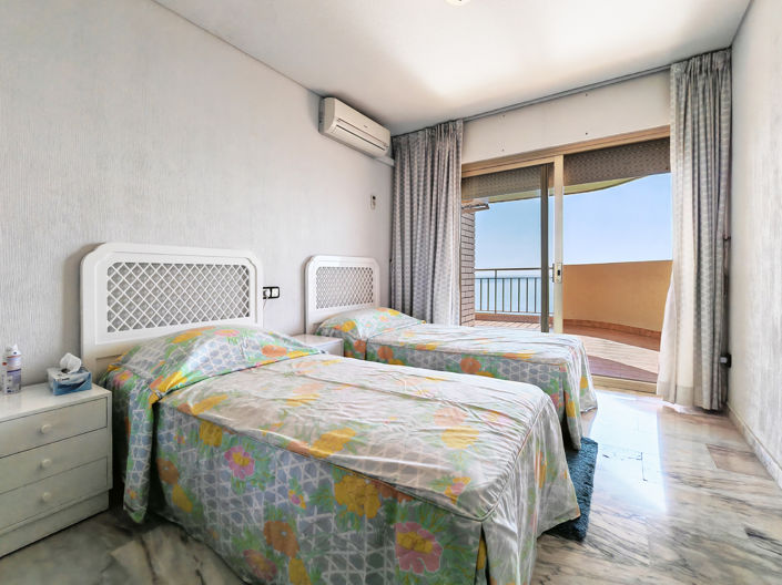 Image No.19-5 Bed Apartment for sale
