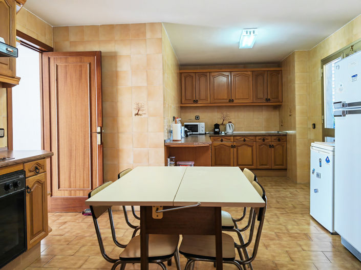 Image No.9-5 Bed Apartment for sale